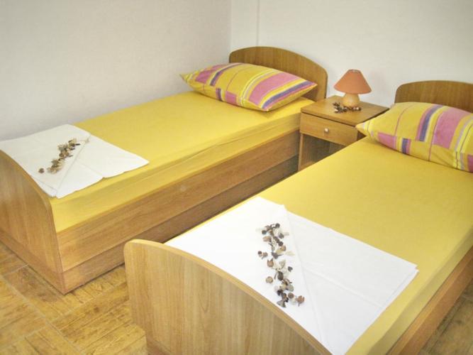 Apartments Mare Makarska Quarto foto